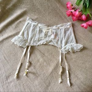 Victoria’s Secret Bling Lace Garter Belt